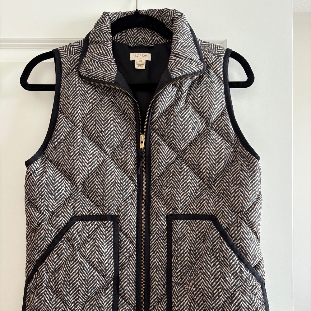 Size XS J Crew Puffer Vest
